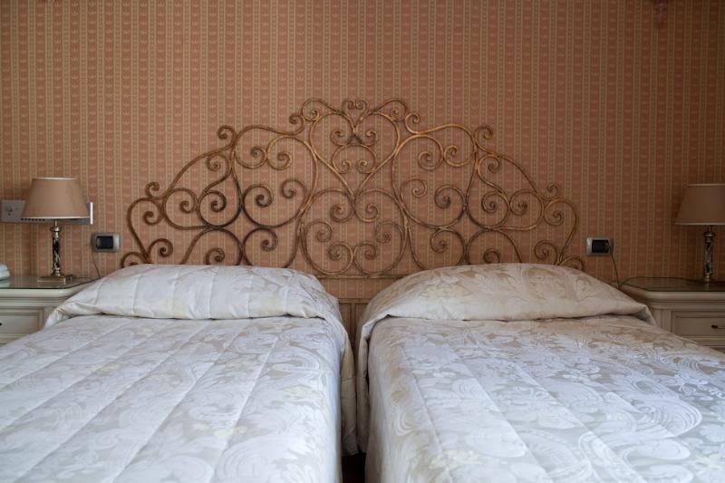 C-Hotels De Rose Palace ฟลอเรนซ์ ภายนอก รูปภาพ