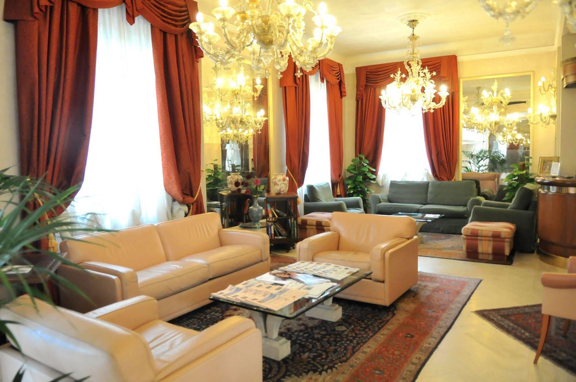 C-Hotels De Rose Palace ฟลอเรนซ์ ภายนอก รูปภาพ